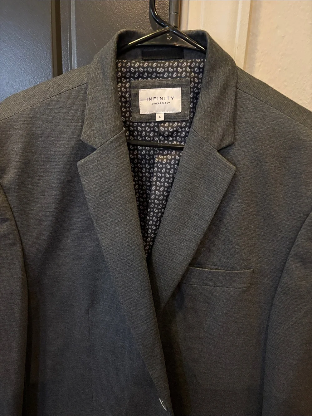NFINITY Men's Charcoal Gray Two-Button Blazer